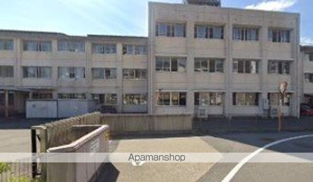 小学校　大分市立西の台小学校（小学校）まで644m
