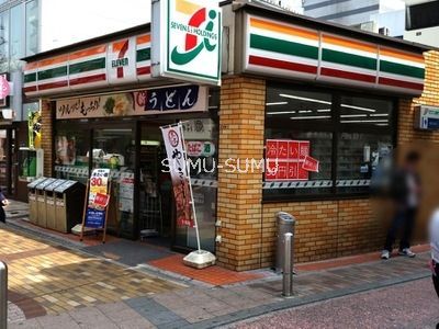 コンビニ　セブンイレブン横浜伊勢佐木町4丁目店（コンビニ）まで270m