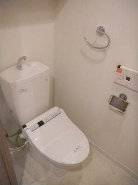 トイレ　※他号室参考写真