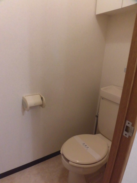 トイレ　※別部屋参考写真