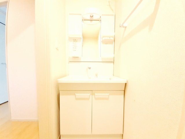 洗面設備　使いやすい洗面所です