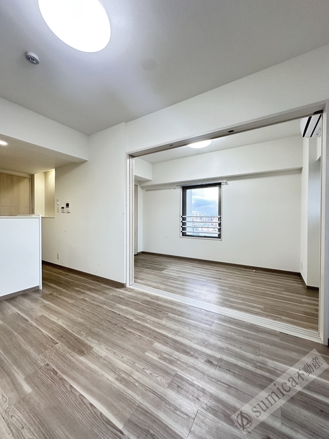 居室・リビング　角部屋につき、通風、日当たり良好です♪