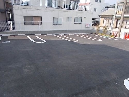 バルコニー　バルコニーからの眺めを楽しみながら食事をしませんか