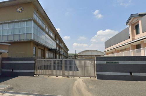 中学校　精華町立精華中学校（中学校）まで629m