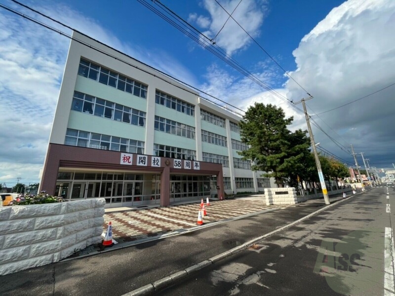 小学校　札幌市立本町小学校（小学校）まで514m