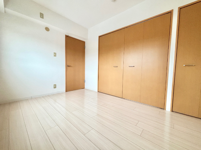その他部屋・スペース　洋室６帖