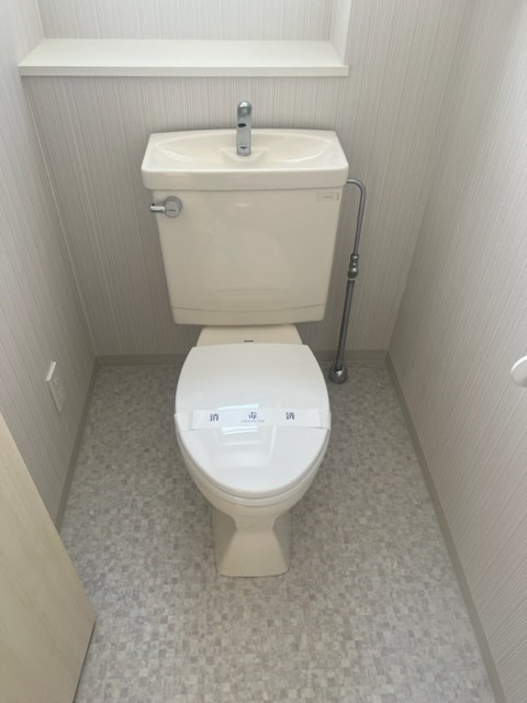 トイレ　コンパクトで使いやすいトイレです