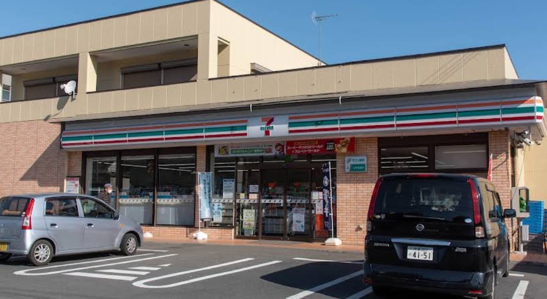 コンビニ　セブンイレブン長渕店（コンビニ）まで444m