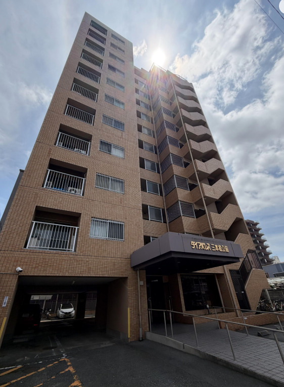 エントランス　建物の内部です