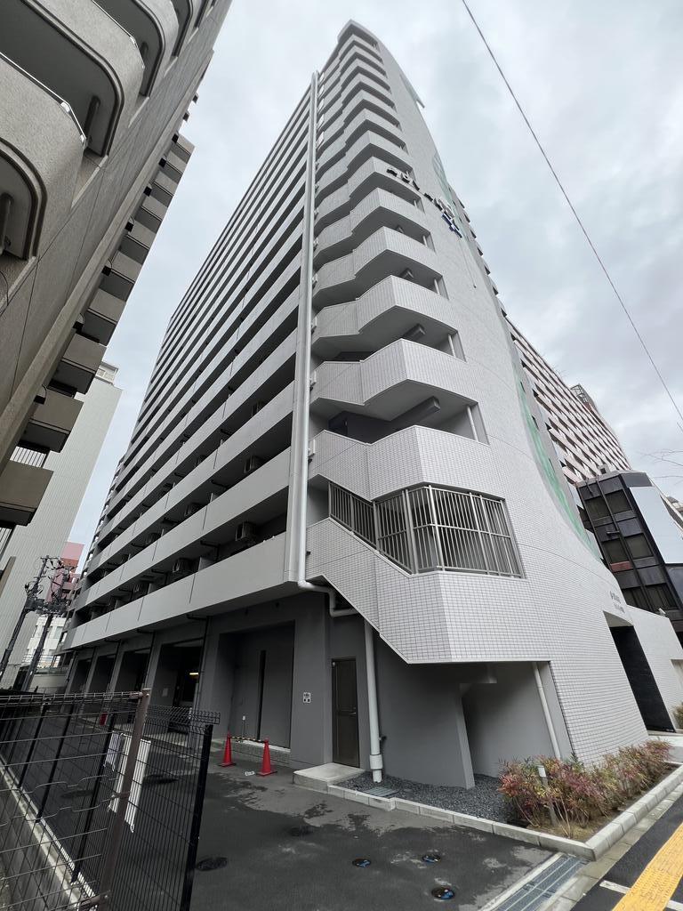 アドバンス江坂ラシュレの外観写真