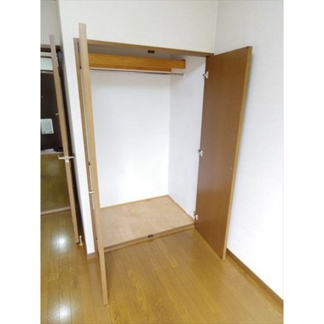 収納　図面と現状に相違がある場合には現状を優先