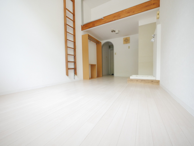 居室・リビング　★フローリングの綺麗なお部屋ですね★