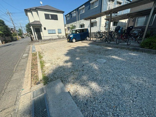 駐車場　駐車場