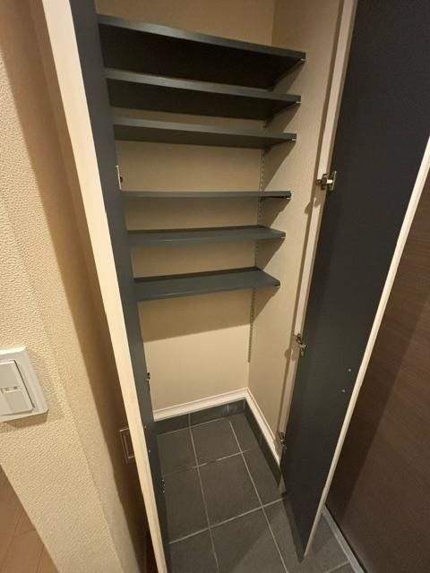 収納　バルコニー
