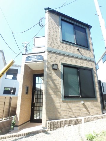 建物外観　落ち着いた雰囲気の外観です