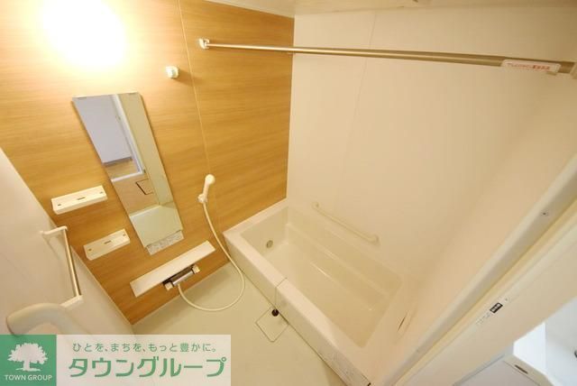 バス・シャワールーム　追い炊き付き浴室