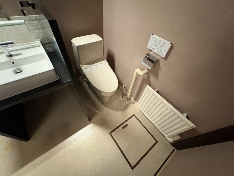トイレ　清潔感があり安心して使用できるトイレになっておりました。