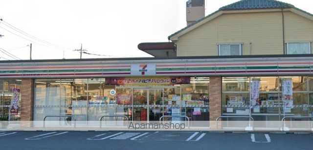 コンビニ　セブン－イレブン足立六木店（コンビニ）まで238m