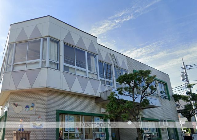 幼稚園・保育園　六木幼稚園（幼稚園・保育園）まで217m