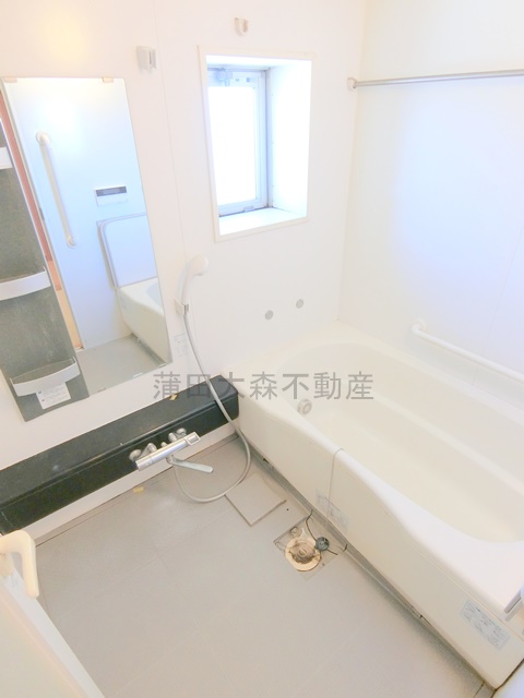 バス・シャワールーム　追焚+浴室乾燥機付きのお風呂