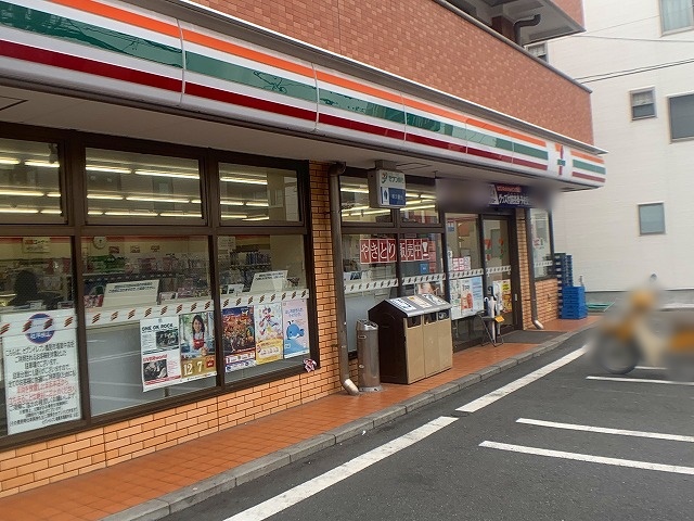コンビニ　セブン－イレブン鶴見市場東中店（コンビニ）まで270m