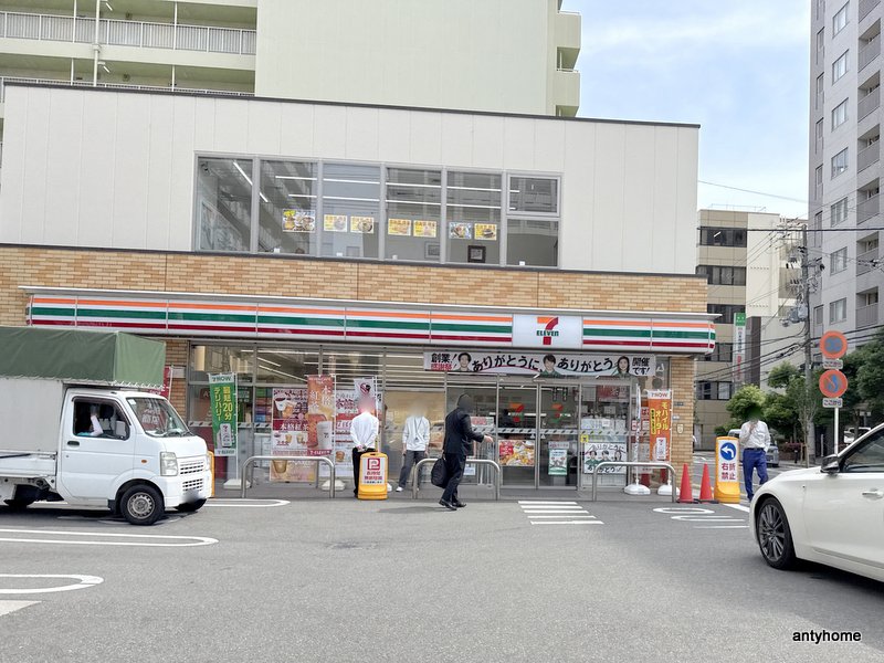 コンビニ　セブン-イレブン 吹田江坂町２丁目店（コンビニ）まで204m