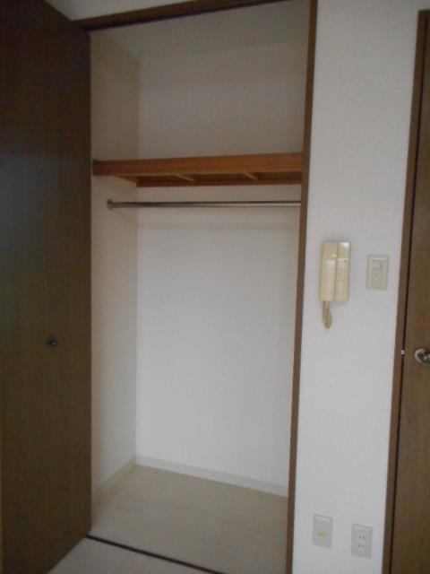 収納　クローゼット