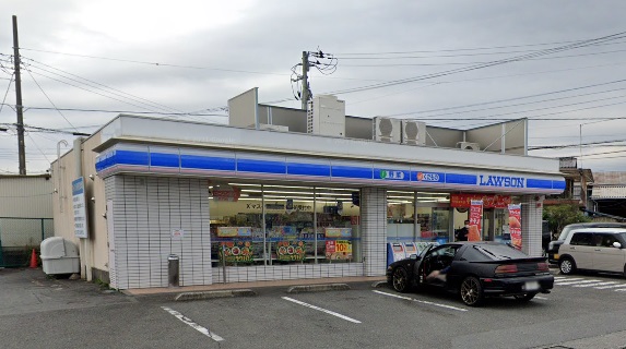 コンビニ　ローソン（コンビニ）まで596m