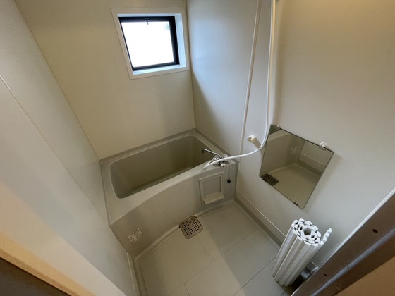 バス・シャワールーム　※別部屋の写真です