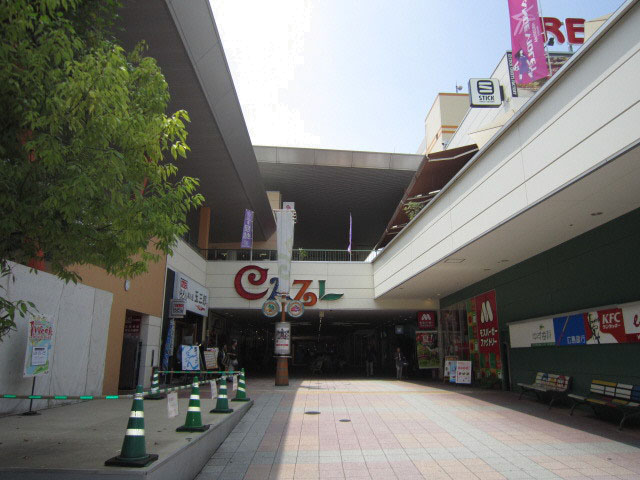 ショッピングセンター　フレスタモールカジル横川（ショッピングセンター）まで714m