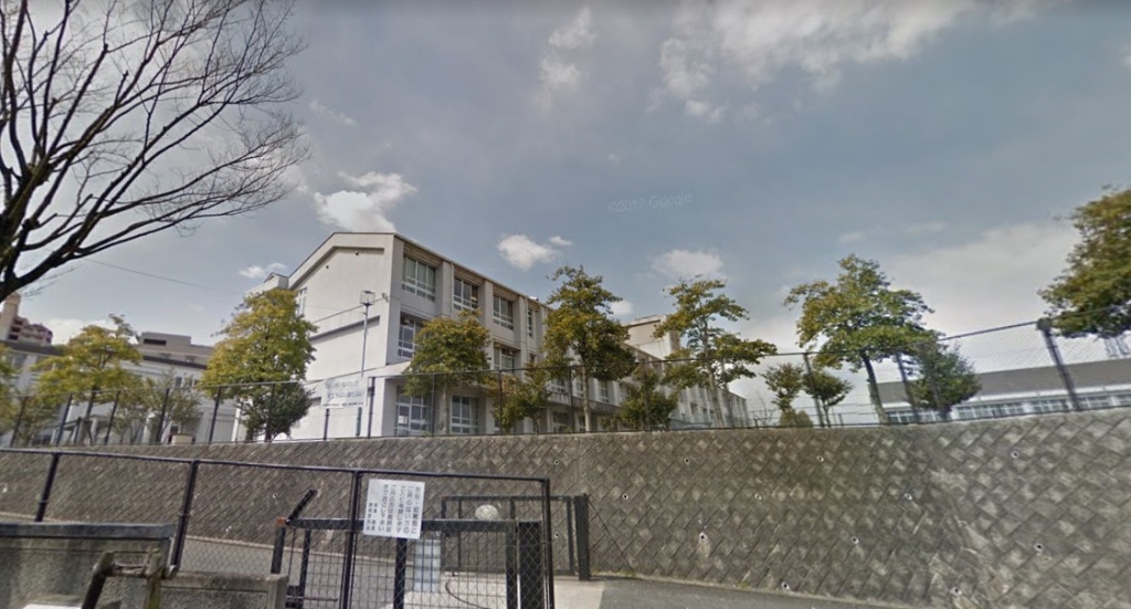 中学校　和泉市立北池田中学校（中学校）まで1678m