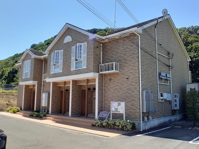 建物外観　外観は落ち着いています