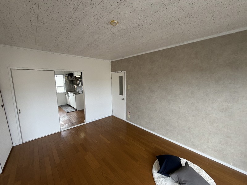 名谷18団地83号棟の居間写真
