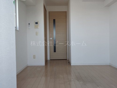 居室・リビング　※別号室参考写真