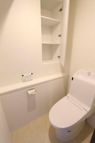 トイレ　トイレもきれいです