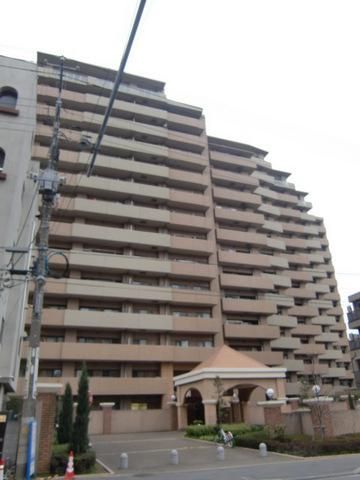 建物外観　駅前の大型マンションです。