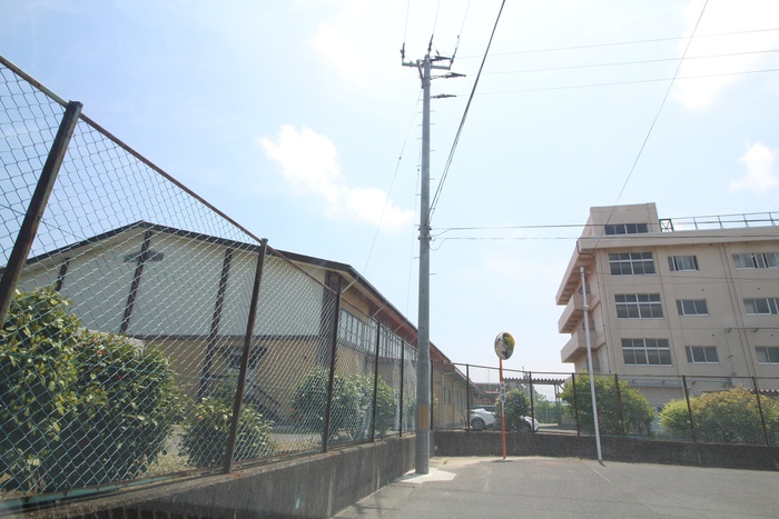 中学校　幸町中学校（中学校）まで1700m