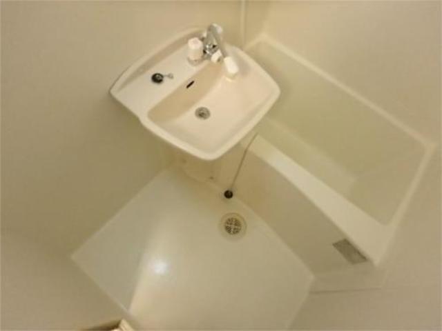 バス・シャワールーム　もちろんバス、トイレ別タイプ