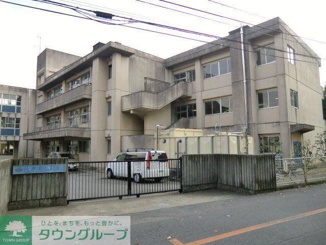 小学校　八木北小学校（小学校）まで600m
