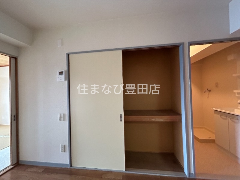 収納　同型タイプ