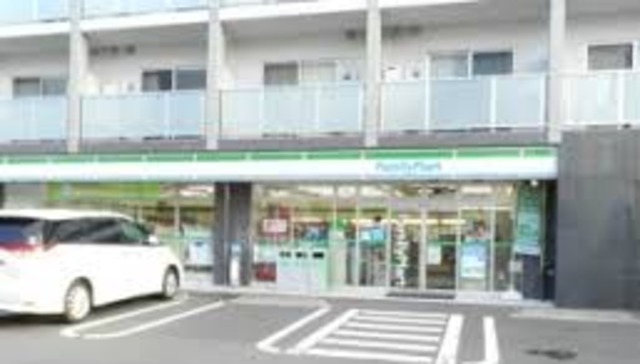 コンビニ　ファミリーマート大岡二丁目店（コンビニ）まで789m