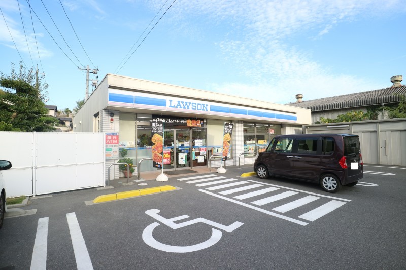 コンビニ　ローソン　早島町店（コンビニ）まで862m