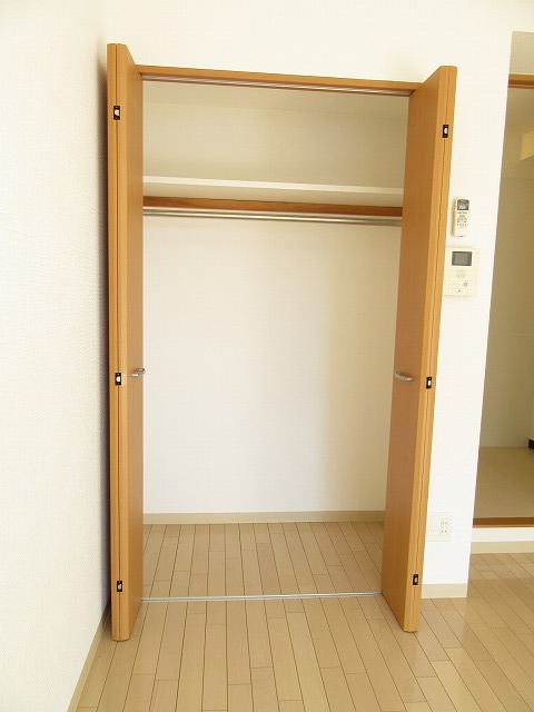 収納　室内は現況を優先します