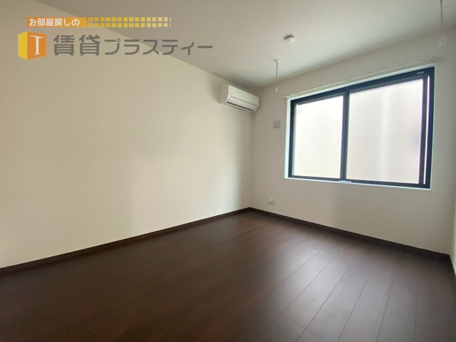居室・リビング　シンプルで使いやすい居室です。