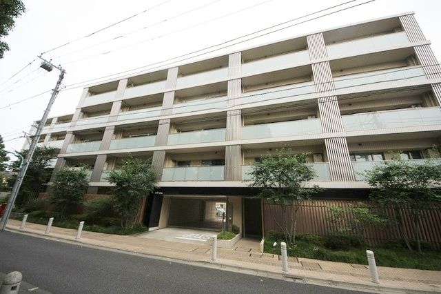 建物外観　内見の予約先は【タウンハウジング中野店】です★
