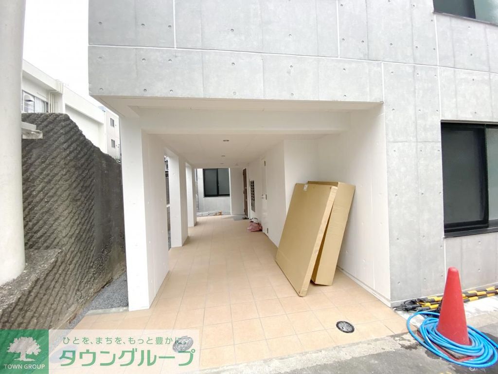エントランス　エントランス