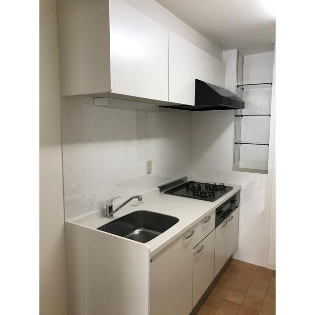 キッチン　別タイプ部屋　参考写真です