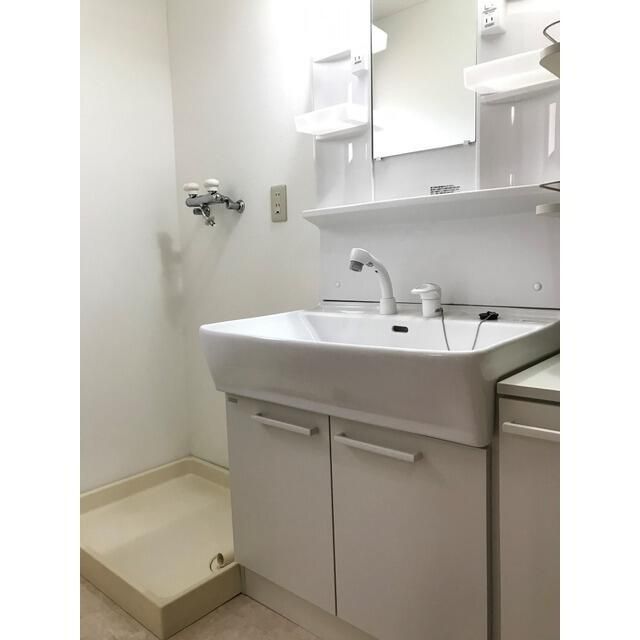 洗面設備　別タイプ部屋　参考写真です