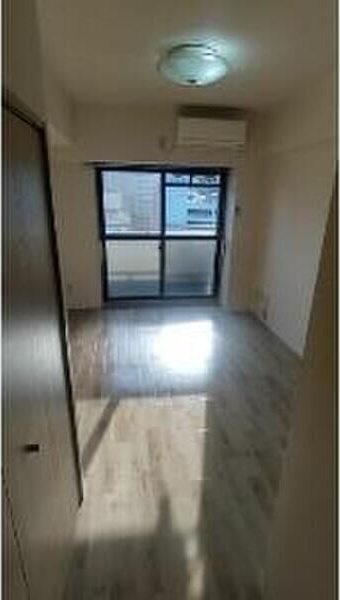 居室・リビング　※写真は同じマンションの違う部屋のものになります。