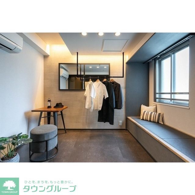 コンフォリア東上野の玄関写真